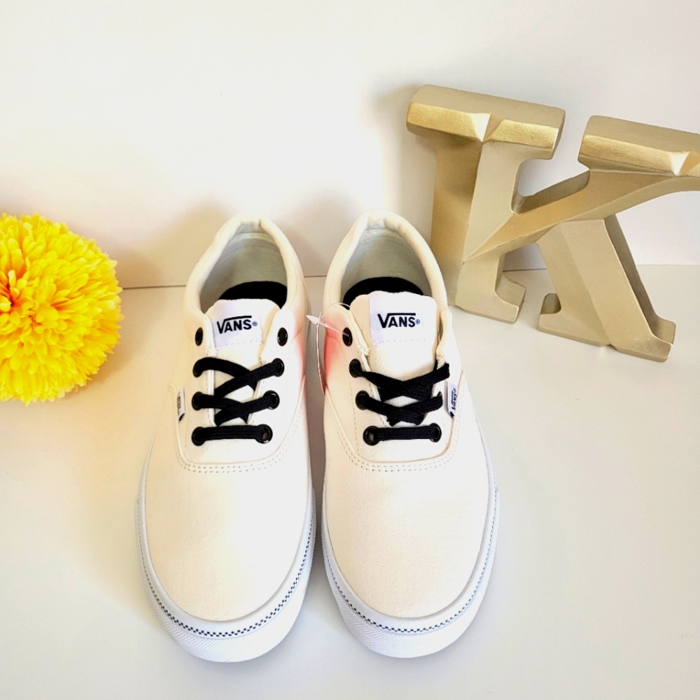 Vans Women Doheny Sneaker